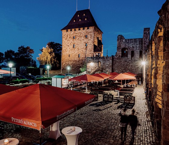 Een geweldige sfeer, zelfs in de avonduren, © Burgrestaurant Nideggen