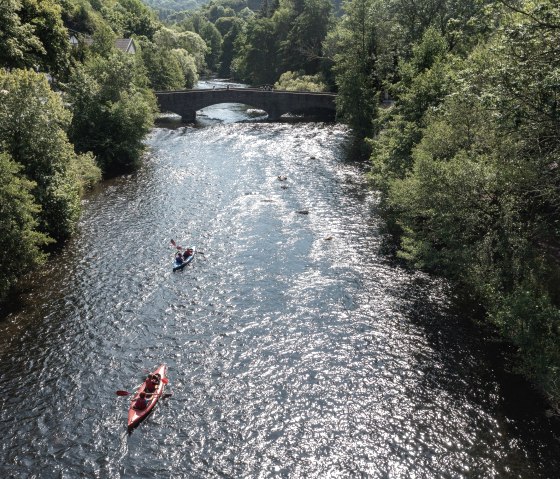 Kanufahren auf der Rur durch Heimbach, © Eifel Tourismus GmbH_Tobias Vollmer