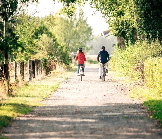 Fahrradfahren im Kreis Düren, © Paul Meixner | www.die-wasserburgen-route.de