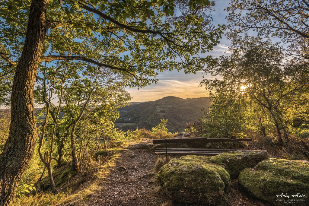 Die Buntsandsteinfelsen rund um Nideggen laden zum Klettern ein., © Andy Holz