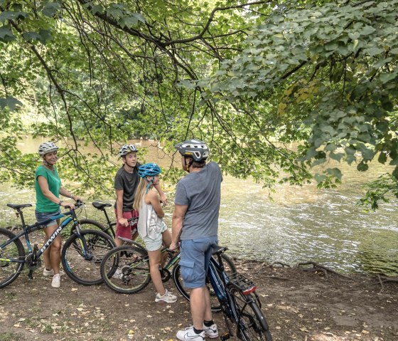 RurUfer-Radweg im Stadtpark Düren, © Dennis Stratmann | Grünmetropole e.V.