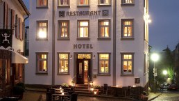 Zur ewigen Lampe Außenansicht, © Hotel-Restaurant Ewige Lampe