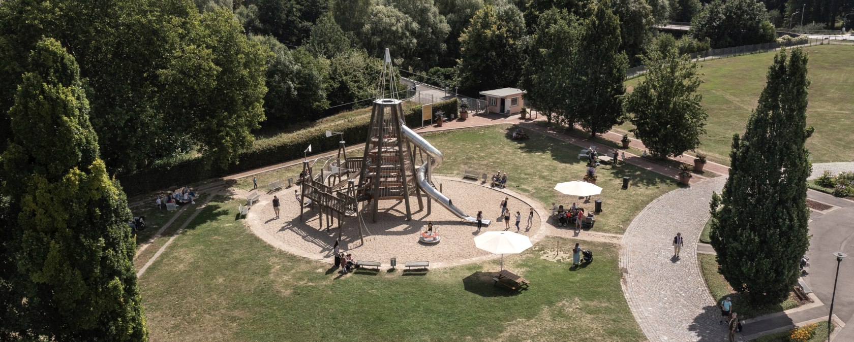 Spielplatz im Brückenkopf-Park, © Tobias Vollmer | Eifel Tourismus GmbH