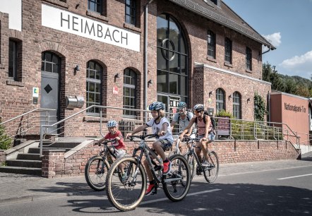 Bahnhof Heimbach mit Nationalpark-Tor, © Dennis Stratmann | Grünmetropole e.V.