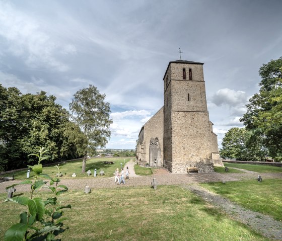 Alte Kirche auf dem Rymelsberg in Langerwehe, © Dennis Stratmann | Kreis Düren