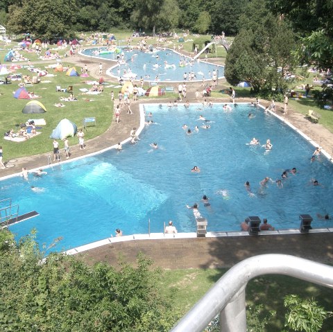 buitenzwembad 1, © Freibad Heimbach