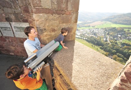 Blick von der Burg Nideggen ins Rurtal, © Rureifel-Tourismus e.V. | Roman Hövel