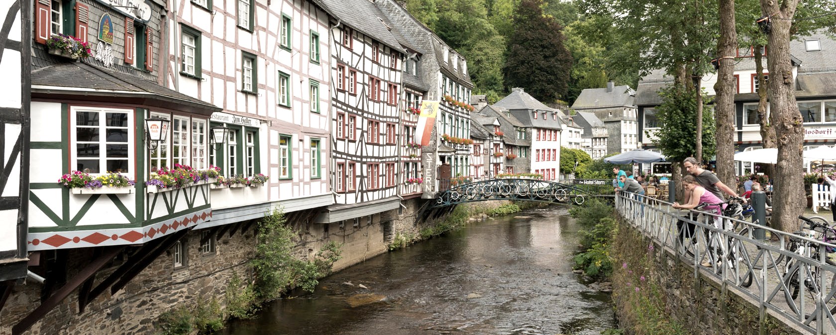 RurUfer-Radweg: Altstadt Monschau, © vennbahn.eu