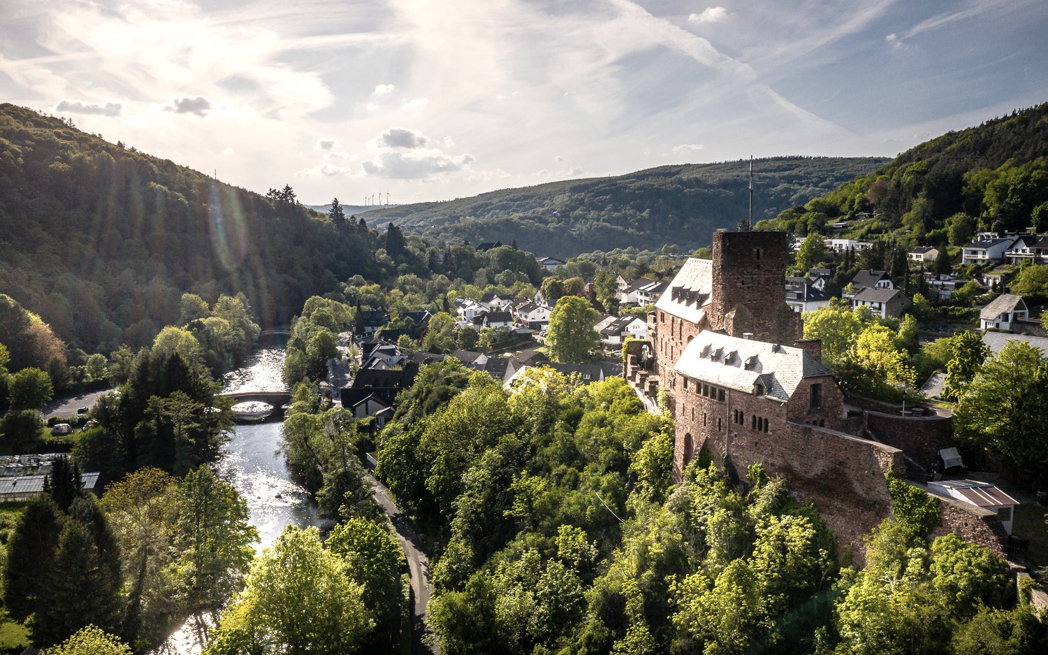 Heimbach mit Burg Hengebach, © Dennis Stratmann | Grünmetropole e.V.