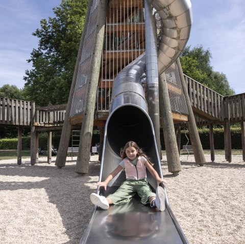 Spielplatz im Brückenkopf-Park Jülich, © Tobias Vollmer | Eifel Tourismus GmbH