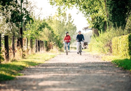 Fahrradfahren auf der Wasserburgen-Route, © Paul Meixner | www.die-wasserburgen-route.de