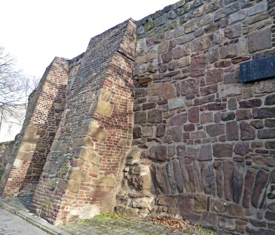 Remparts de la ville, © WIN.DN GmbH, Foto: Angela Wolter